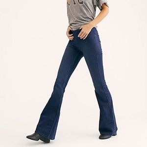 Free people penny pull on blue flare jean jegging